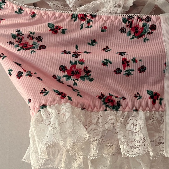Cute Floral Pink Lace Corset - Picture 7 of 7